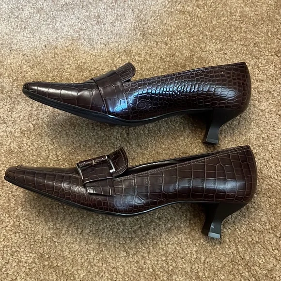 Michelle D Size 7.5 Women’s Shoes. - Picture 2 of 4